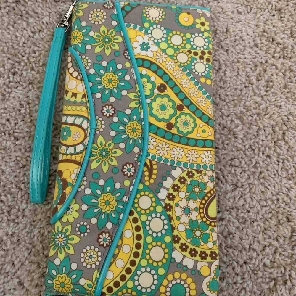Vera Bradley large wristlet clutch
